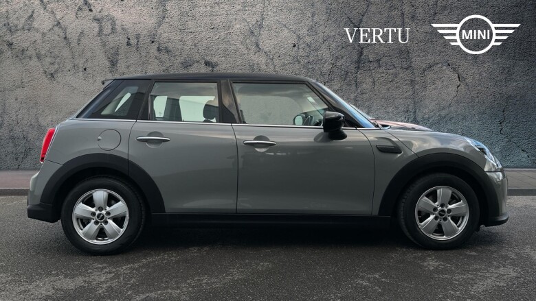 MINI Hatchback 1.5 Cooper Classic 5dr Petrol Hatchback